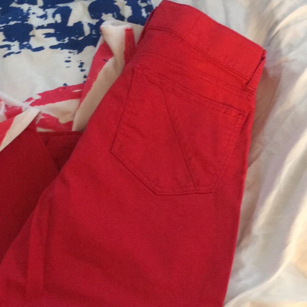 Red Riders by Lee Mid Rise Capris - Picture 4 of 4